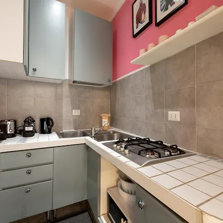 Urban District - Old Town Brera 1br Apartment Milan