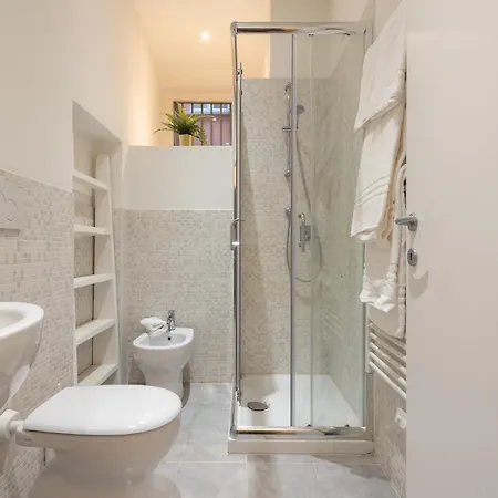 Urban District - Old Town Brera 1br Apartment *